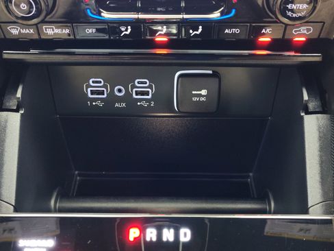 Used 2024 Jeep Grand Cherokee Limited image 36