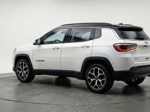 Used 2025 Jeep Compass Limited AWD/4WD image 6