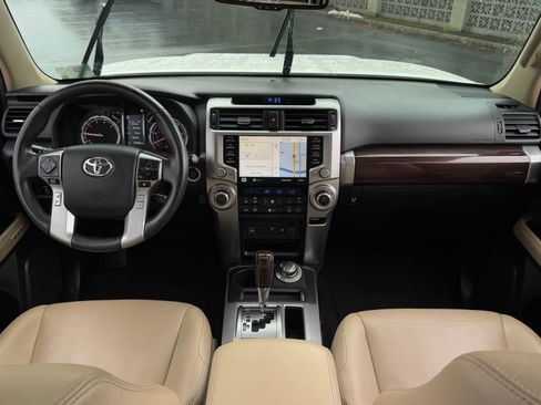 Used 2020 Toyota 4Runner Limited AWD/4WD image 14