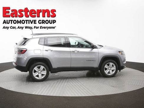 Used 2022 Jeep Compass Latitude w/ Convenience Group AWD/4WD image 43