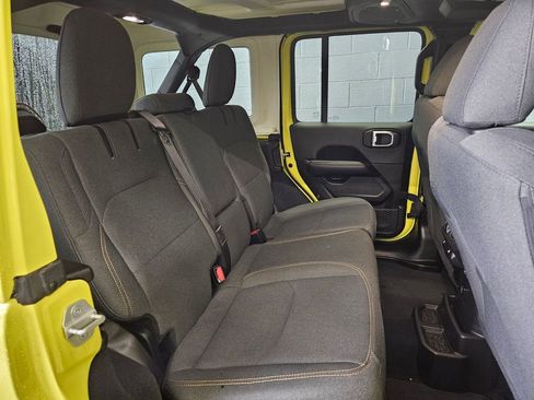 Used 2024 Jeep Wrangler Unlimited Sahara image 34