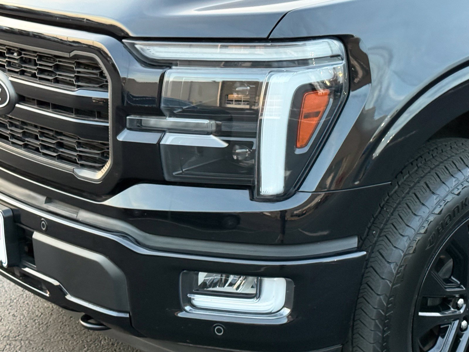 Used 2024 Ford F150 Lariat AWD/4WD image 10