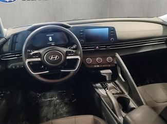 Used 2024 Hyundai Elantra SE FWD video 2