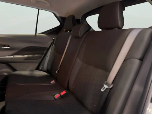 Used 2022 Nissan Kicks SV w/ Interior Electronics Package FWD image 17