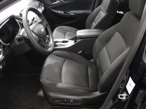 Used 2023 Chevrolet Malibu LT FWD image 5