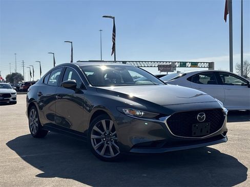 Used 2025 MAZDA MAZDA3 s image 2