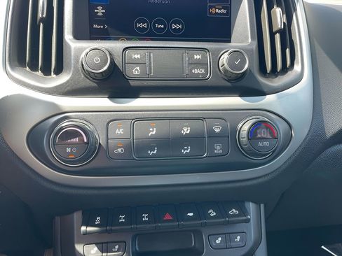 Used 2020 Chevrolet Colorado ZR2 w/ ZR2 Midnight Special Edition AWD/4WD image 18