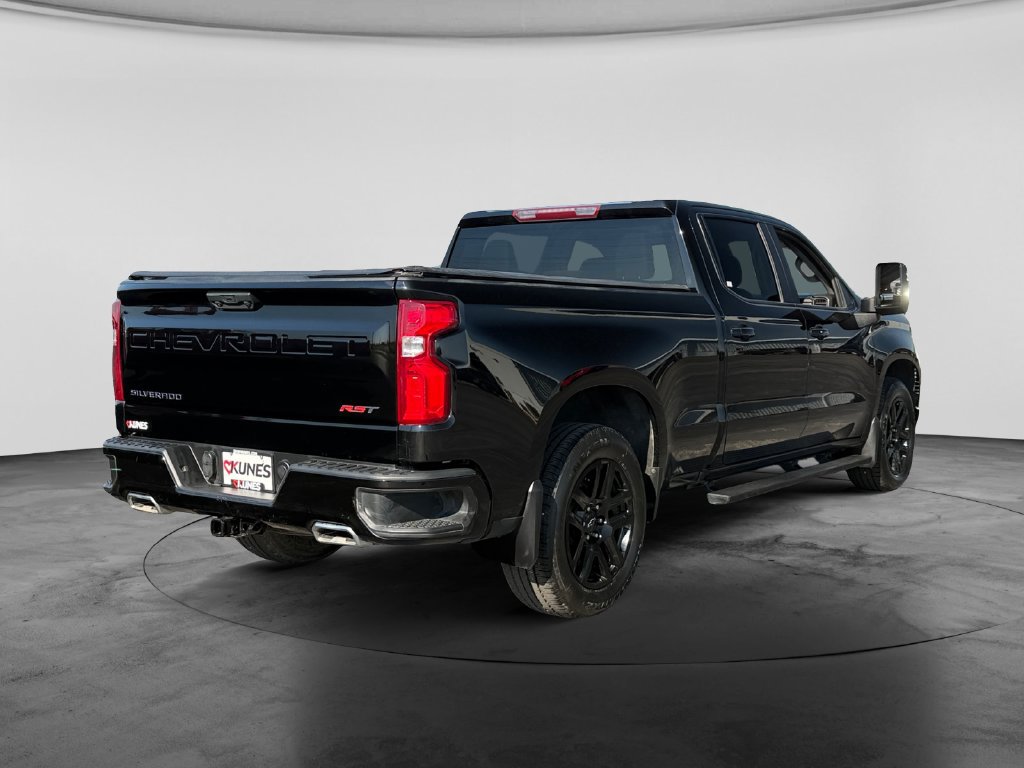 Used 2023 Chevrolet Silverado 1500 RST AWD/4WD image 9