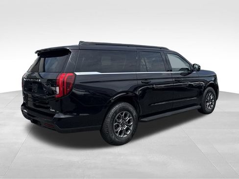 Used 2025 Ford Expedition Max Active AWD/4WD image 4