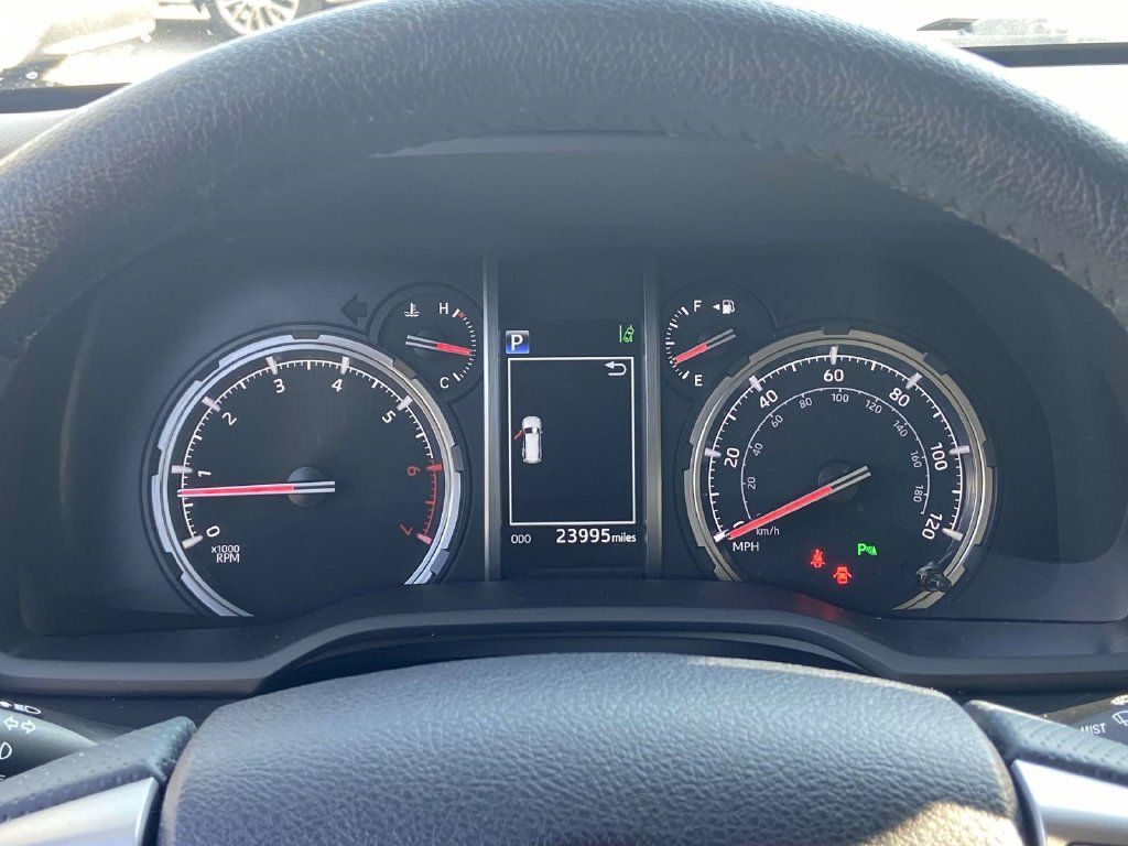 Used 2024 Toyota 4Runner Limited AWD/4WD image 37