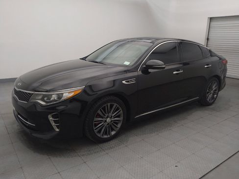 Used 2017 Kia Optima SX image 2