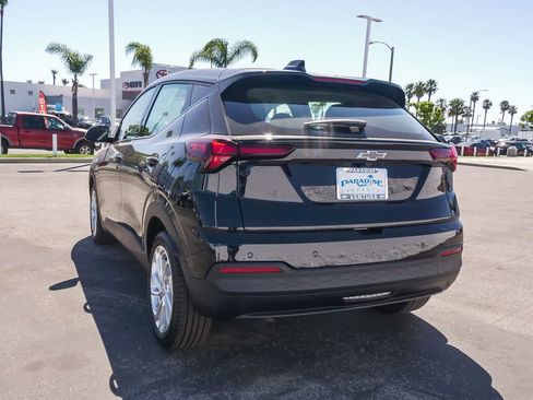New 2027 Chevrolet Bolt LT w/ Comfort Package FWD image 7