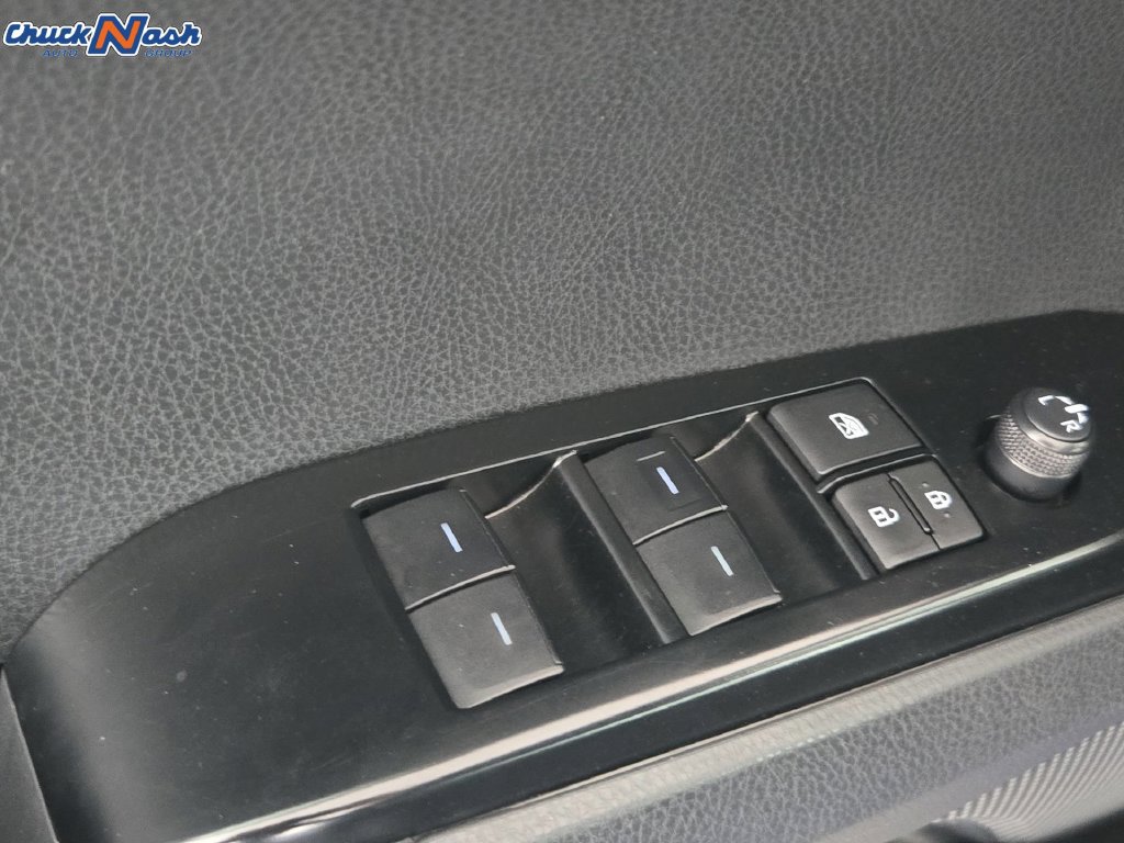 Used 2026 Toyota Camry SE FWD image 28