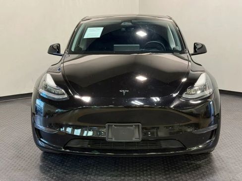 Used 2023 Tesla Model Y Long Range AWD/4WD image 3