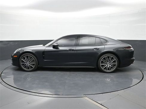 Used 2021 Porsche Panamera 4 image 2