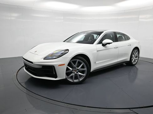 Used 2026 Porsche Panamera image 1
