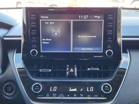 Used 2022 Toyota Corolla Cross XLE w/ Convenience Package image 20