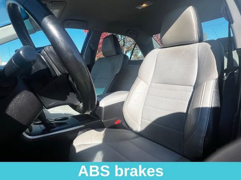 Used 2016 Toyota Camry SE image 18