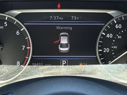Used 2025 Nissan Sentra SR FWD image 15