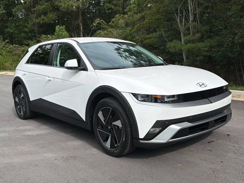 New 2026 Hyundai Ioniq 5 SEL RWD image 8