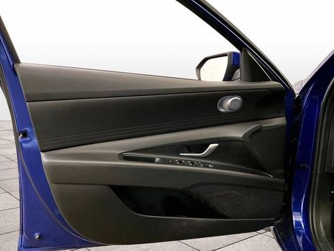 Used 2023 Hyundai Elantra SEL FWD image 22