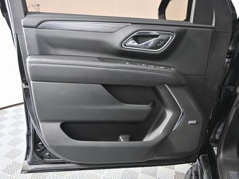 Used 2023 GMC Yukon SLT image 19