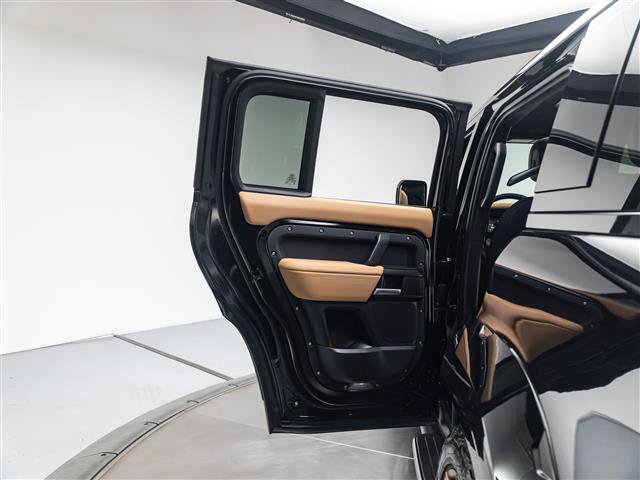 New 2026 Land Rover Defender 130 V8 AWD/4WD image 23