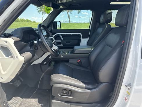 Used 2022 Land Rover Defender 90 X-Dynamic HSE image 21