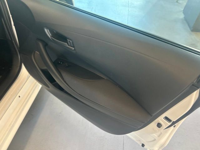 Used 2023 Toyota Corolla LE FWD image 7