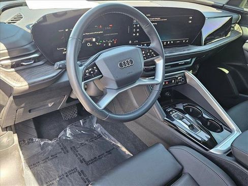Used 2025 Audi Q5 Premium Plus w/ Premium Plus AWD/4WD image 10