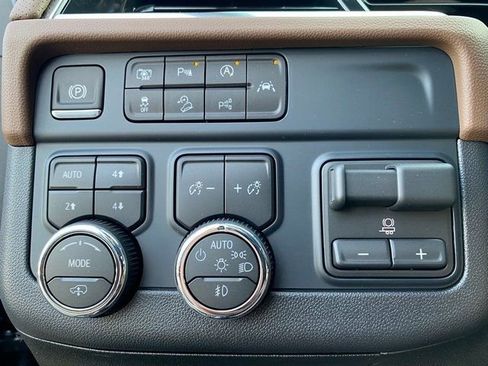 New 2026 Chevrolet Tahoe High Country image 14