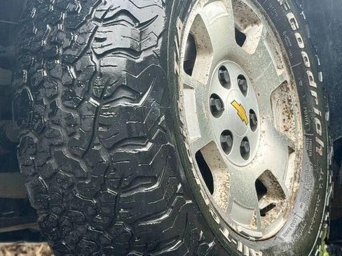 Used 2009 Chevrolet Avalanche LS AWD/4WD image 18