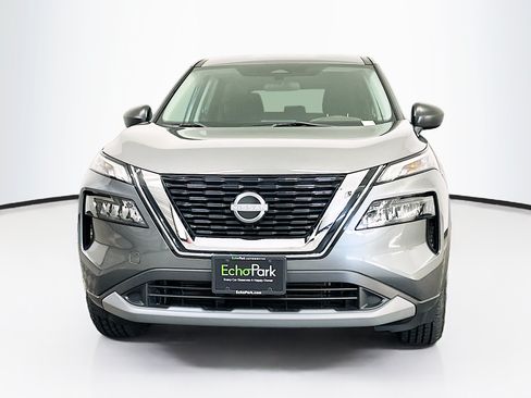 Used 2023 Nissan Rogue S AWD/4WD image 2