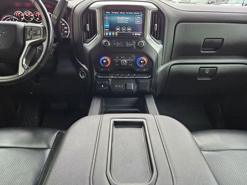 Used 2021 Chevrolet Silverado 1500 RST image 10