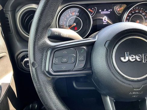 Used 2022 Jeep Wrangler Unlimited Sport image 18