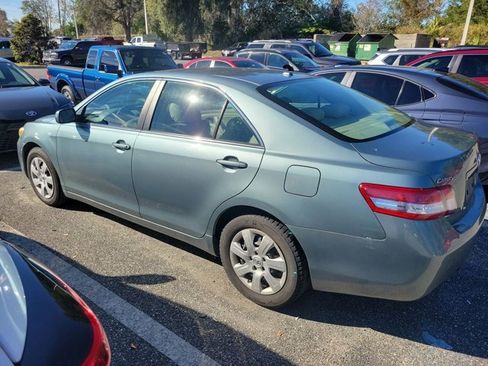 Used 2011 Toyota Camry LE image 7