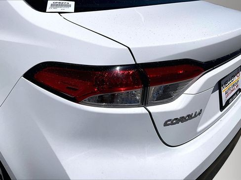 Used 2024 Toyota Corolla LE FWD image 22
