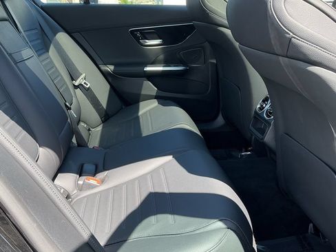 Used 2025 Mercedes-Benz C 300 4MATIC Sedan image 21