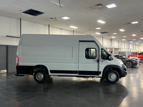 Used 2024 RAM ProMaster 3500 w/ Delivery Van Package image 3