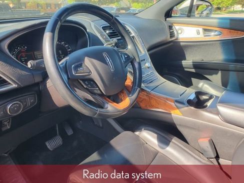 Used 2016 Lincoln MKX Reserve w/ Luxury Package AWD/4WD image 17