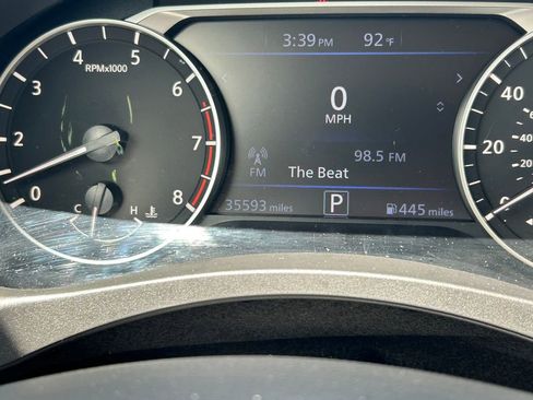 Used 2025 Nissan Altima 2.5 SV FWD image 30