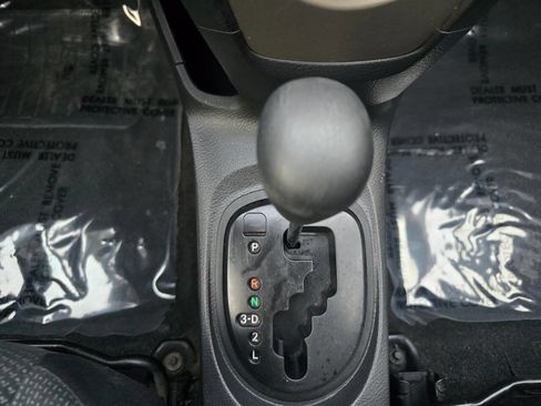 Used 2012 Toyota Yaris Sedan image 30