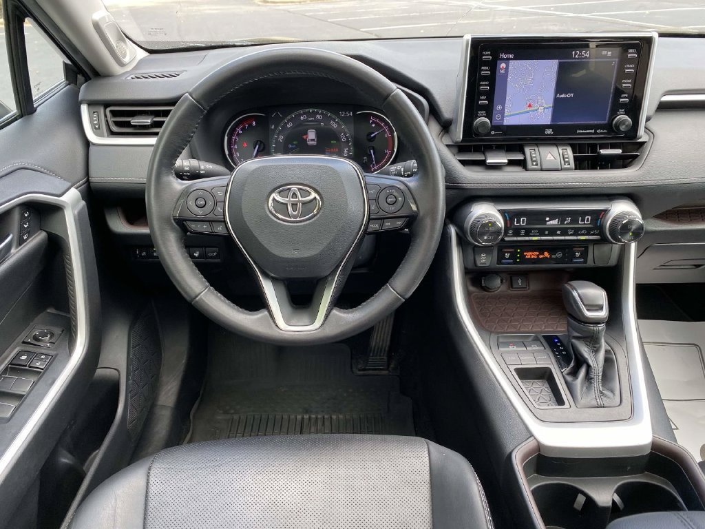 Used 2021 Toyota RAV4 Limited w/ Limited Grade Weather Package FWD image 4