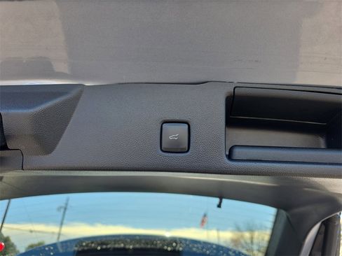 Used 2022 Ford Escape SEL image 34