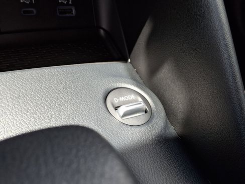 Used 2024 Nissan Z Performance w/ Floor Mat Package RWD image 24