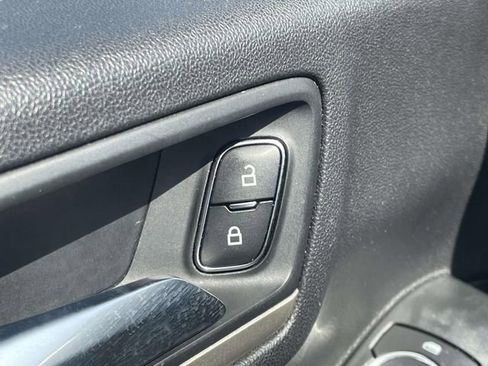 Used 2022 Ford Escape SEL image 25