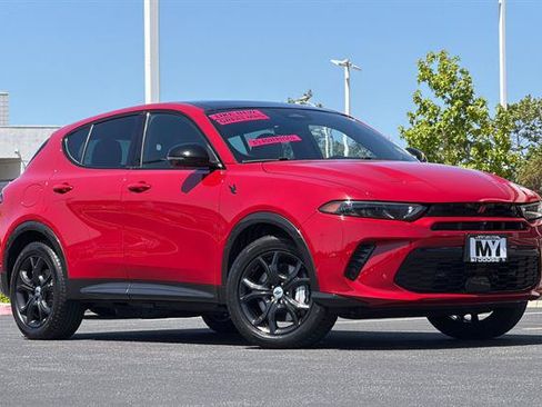Used 2024 Dodge Hornet R/T Plus w/ Tech Pack Plus w/o Parking AWD/4WD image 2
