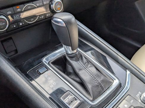 Used 2018 MAZDA CX-5 Touring FWD image 18