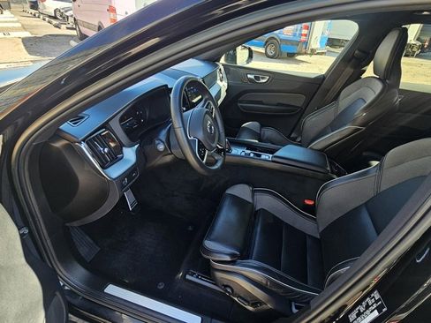 Certified 2022 Volvo XC60 B6 R-Design w/ Climate Package image 17