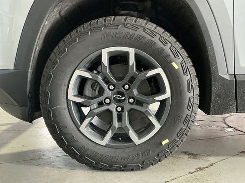 New 2026 Chevrolet Equinox ACTIV w/ Convenience Package III image 20